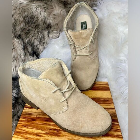 Eddie Bauer Valerie Beige Suede Tan Chukka Ankle Boot Bootie Casual Womens 9M - Picture 1 of 9